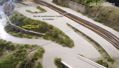 HO. MUR DE SOUTENEMENT A TROIS NICHES – Image 12